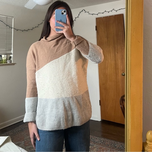 French Connection Sweater - Picture 2 of 3